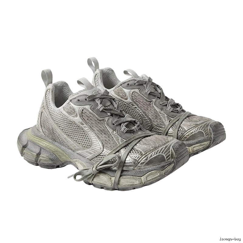 Balenciaga retro-style grey sports shoes