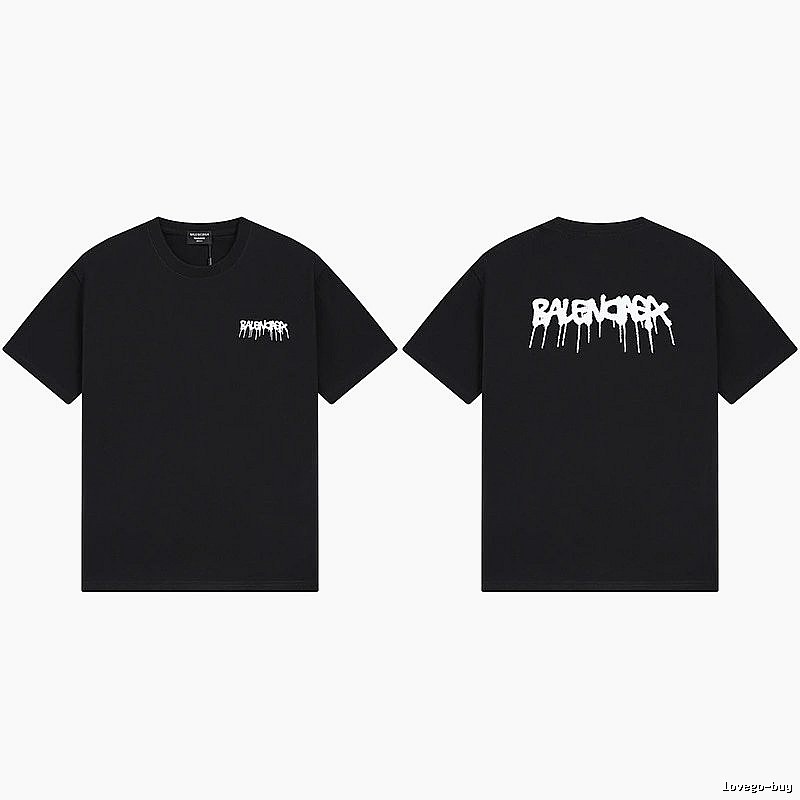 Balenciaga street-style black T-shirt