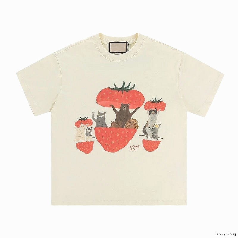 Gucci Strawberry & Animal Playful Style Off-white T-shirt