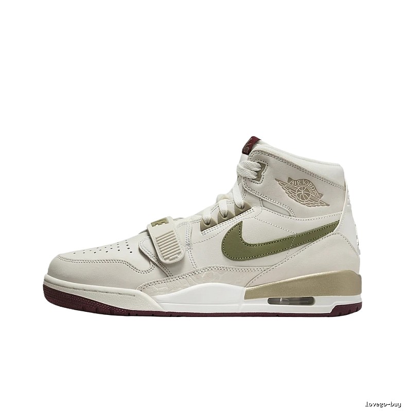 Jordan retro-style white sports shoes