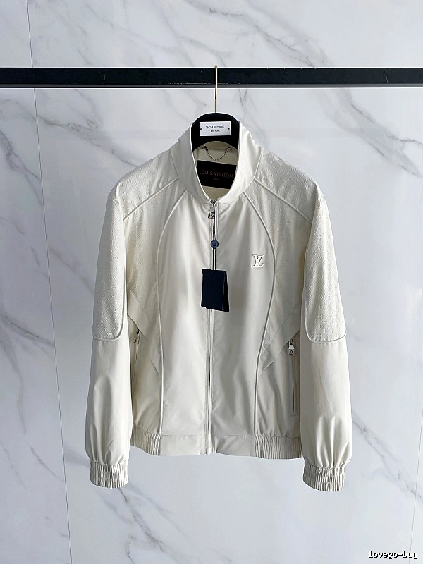 Light Jacket by Arc’teryx with Cream Zip Jacket with Small