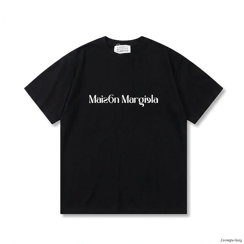 Maison Margiela minimalist style black T-shirt