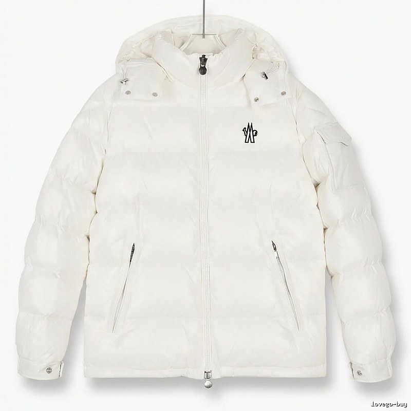 Moncler's classic and simple style white down jacket
