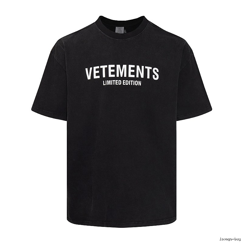 Monogram Statement graphic T-shirt Black Colorful Lucky for Layered Styling