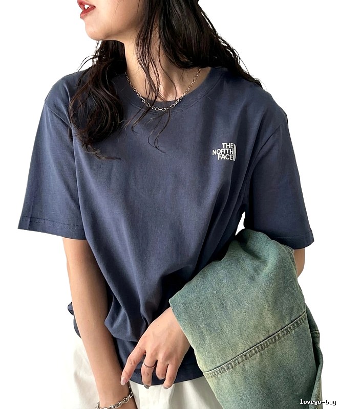 The North Face simple style navy blue T-shirt