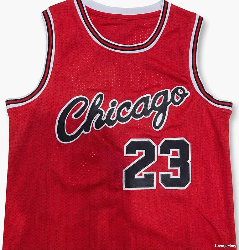 The red basketball uniforms of the Michael Jordan.
