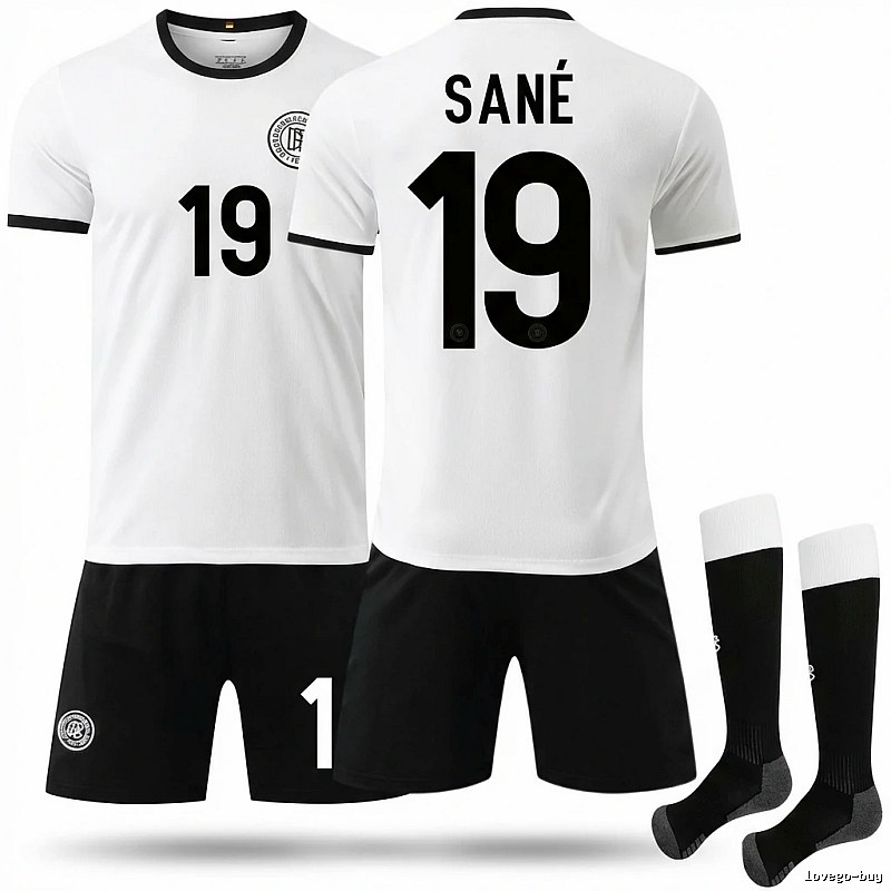 The simple black and white jersey of No. 19 of the German team.